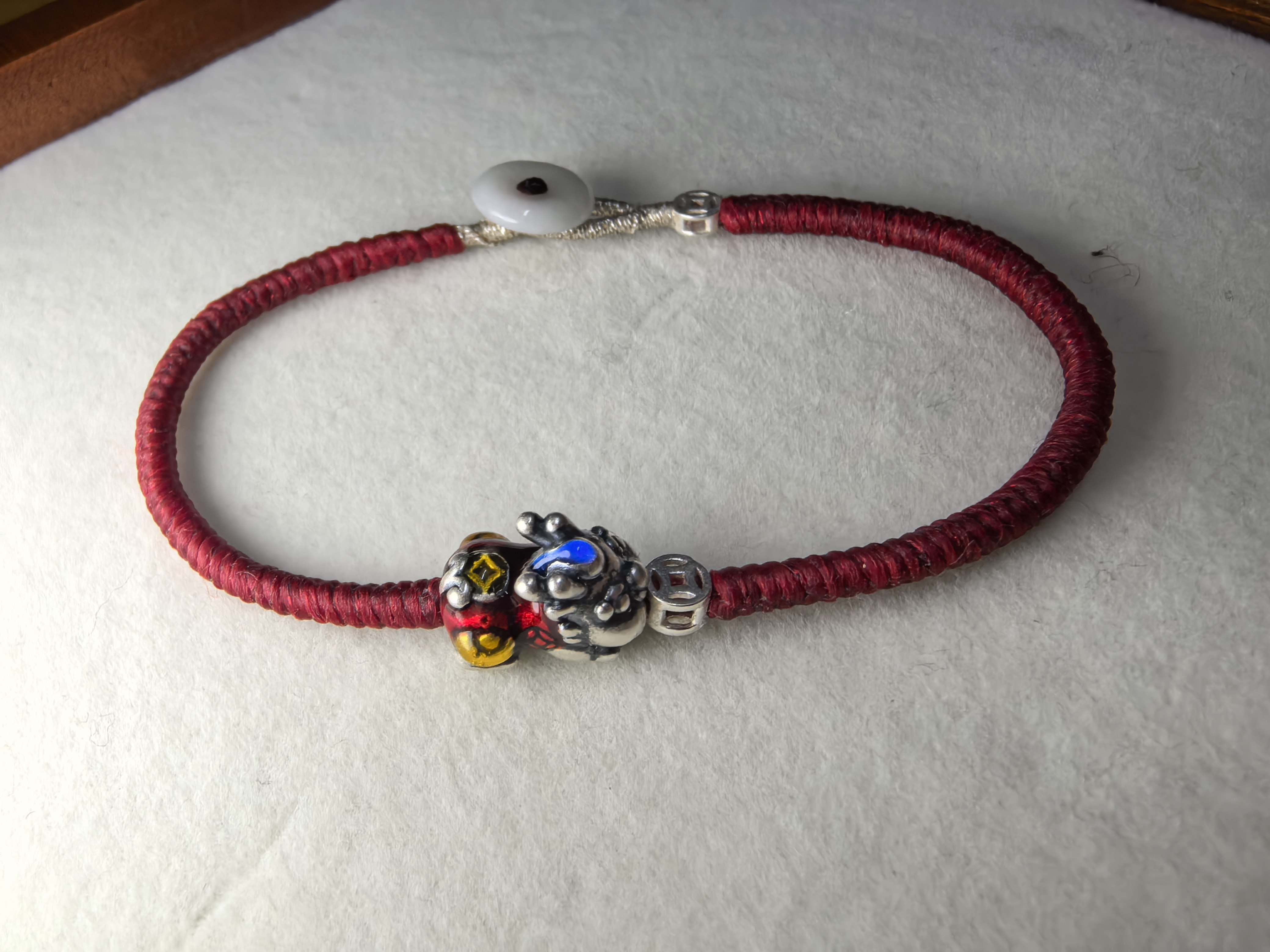 新年本命年红闪金蜡线银质吞金兽钱币金刚结手绳,约16.5,可定制,饰品/流行首饰/时尚饰品新,银饰手链,淘宝优惠券,粉丝福利购,淘宝优惠卷