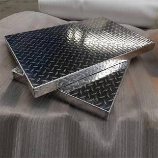 5052/1060/3003铝合金花纹板 五条筋花纹铝板 铝业 橘皮压花