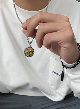 SAZ 原创设计项链骰子扑克不规则圆牌男士潮牌钛钢嘻哈毛衣链配饰