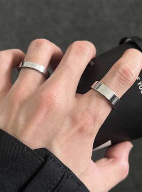 简约冷淡风不掉色钛钢情侣戒