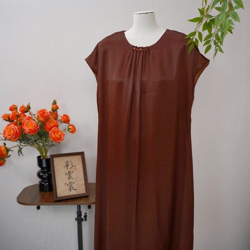 彩云裳—6A老料红云纱40姆米重油段连衣裙58044