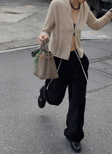 A Bow 2023 | 简洁气质百搭山羊绒双面编织 柔软GG云朵两面穿开衫