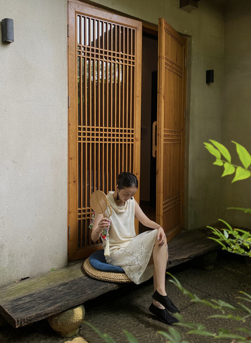 ABow2024蕾丝小花半裙