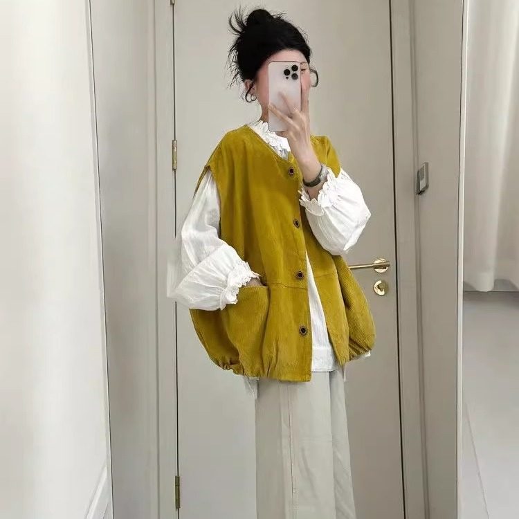 特大码300斤超好看时髦洋气上衣胖MM设计感宽松显瘦灯芯绒马甲女