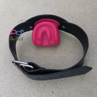 乳胶头套面具皮带绑带牙套舌套口罩塞gags plug嘴套实心中空口塞