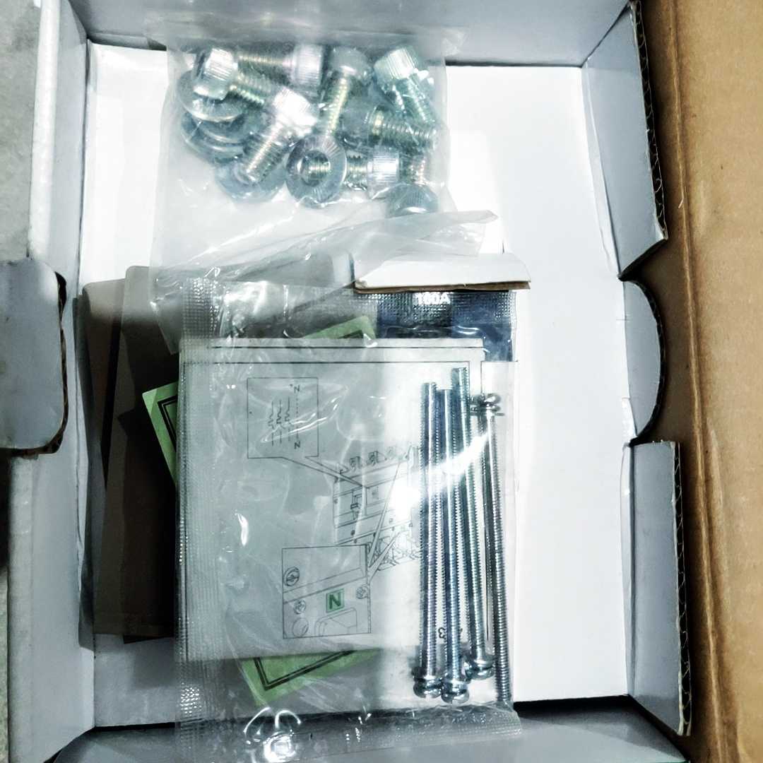 EZD160E EZD160E4160 4P 160A