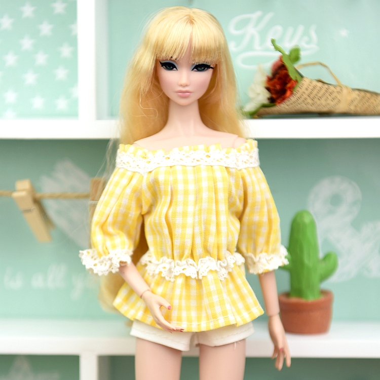 心怡桃子校园换装娃娃