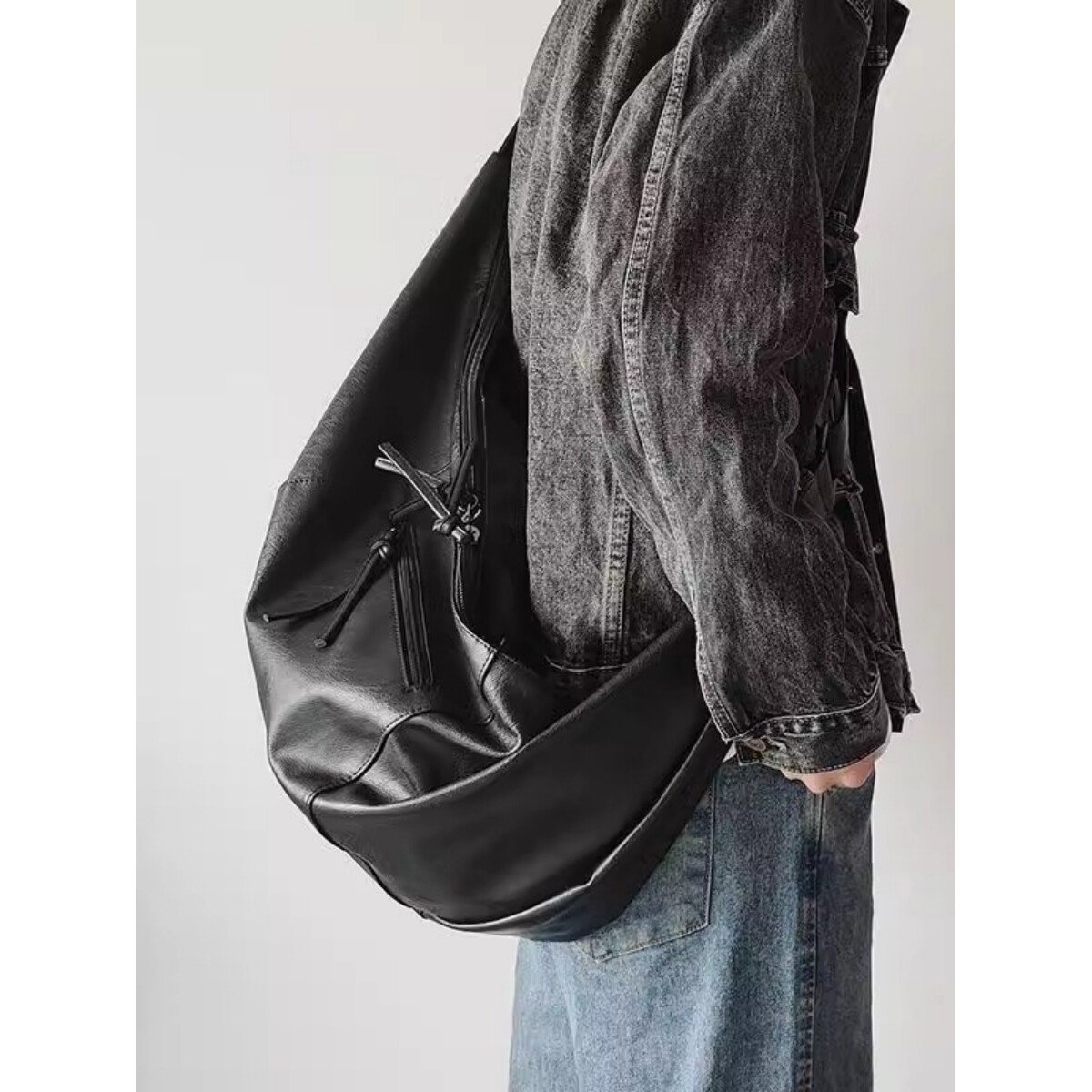 法国Mlcanl Kons饺子包大号男士机车潮牌个性斜挎包骑行单肩包女