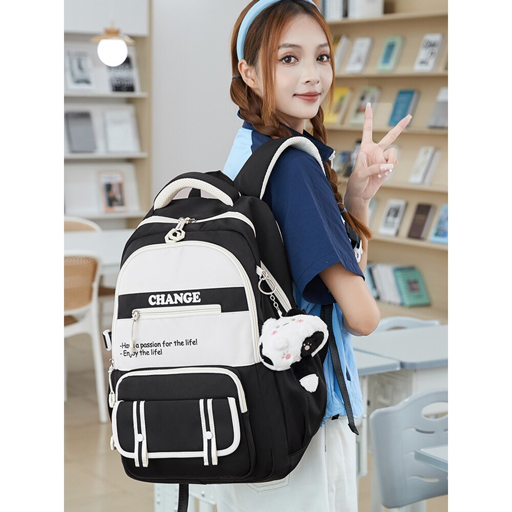 日本进口学生书包女初中生高中轻便减负护脊五六年级女孩双肩背包