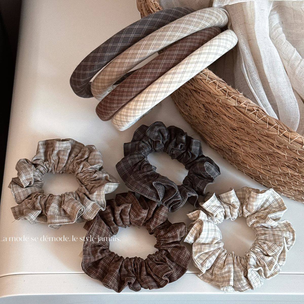 韩系双层深色发圈女高级感秋冬慵懒风头绳高弹力皮筋小肠发圈头饰,户外/登山/野营/旅行用品,旅行发卡,淘宝优惠券,粉丝福利购,淘宝优惠卷