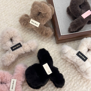 毛绒茸抓夹高级感中号发夹女生后脑勺沙鲨鱼夹发量多发卡夹子头饰