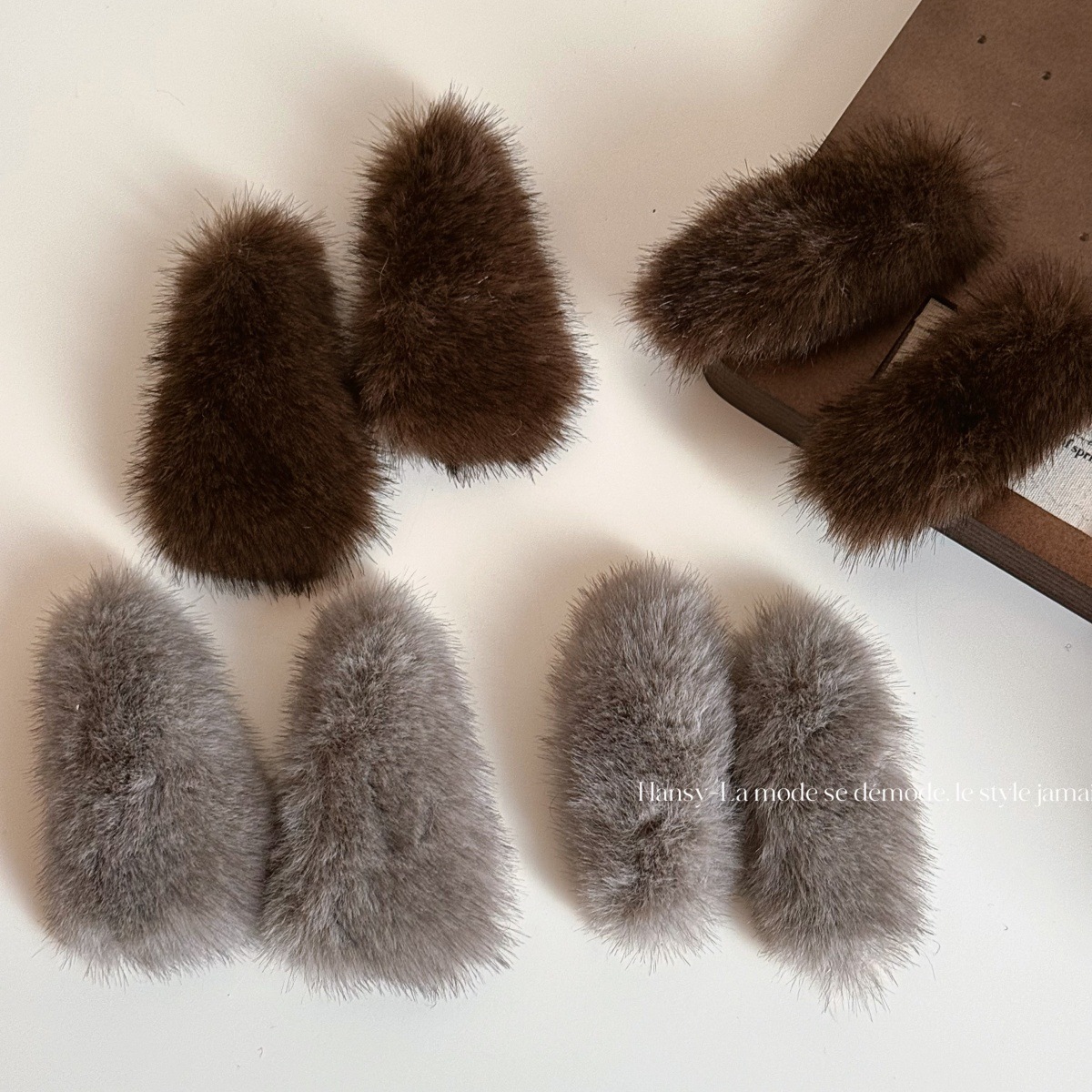 甜美毛绒秋冬发夹侧边高级感发卡三角形毛毛夹刘海夹bb夹头饰发饰