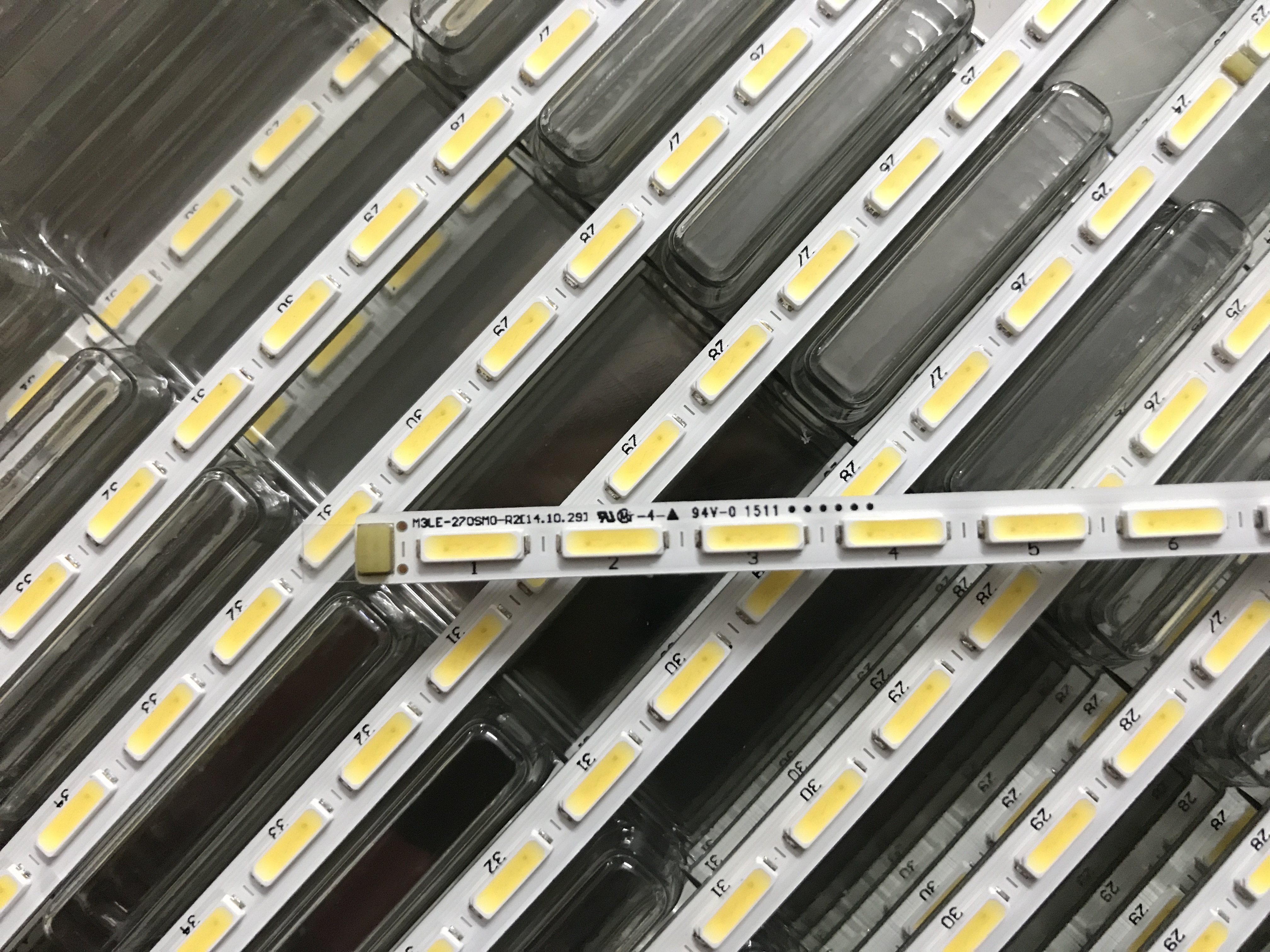 全新原装三星27寸LED灯条S27D360H灯条CY-MH270BGLV1灯条S27D390H