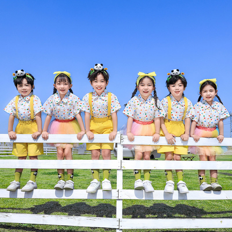 2026夏季新款男女童童装可爱风儿童节表演服舞蹈表演服装厂家批发