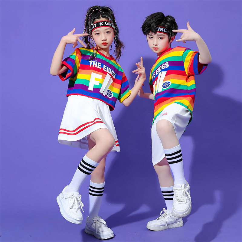 六一儿童节表演服夏季新款男童嘻哈街舞套装女孩爵士舞服装演出服图片