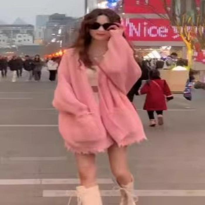 韩版宽松慵懒风毛衣外套女秋季设计感下摆不规则休闲针织开衫上衣