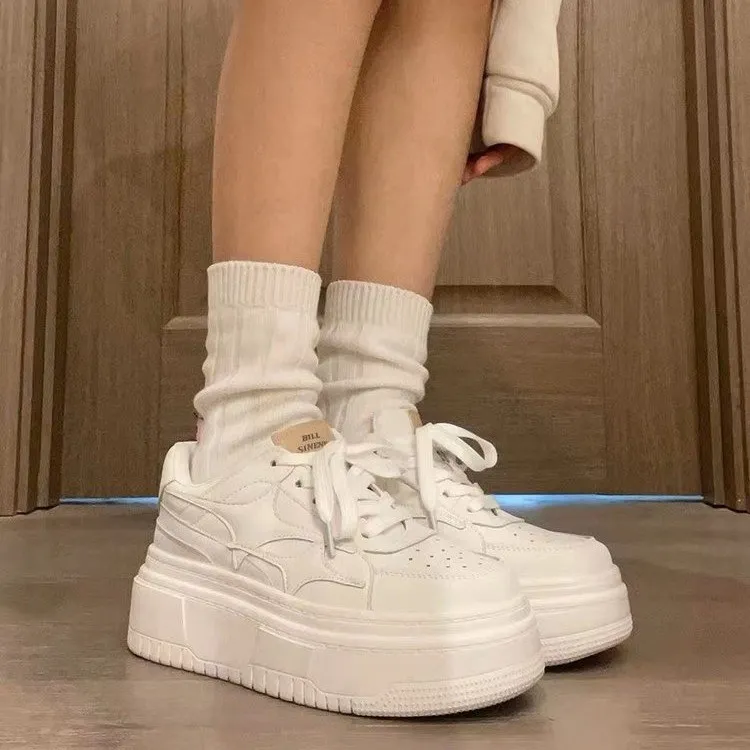 厚底小白鞋女2024春季新款软底松糕板鞋百搭增高显瘦星星休闲鞋女