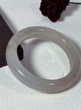 天然和田玉52mm圈口手镯烟紫