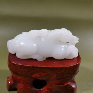 21年老店天然和田玉白玉马上封侯摆件把件有证书y