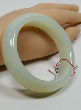 天然和田玉羊脂玉58圈口手镯俄料