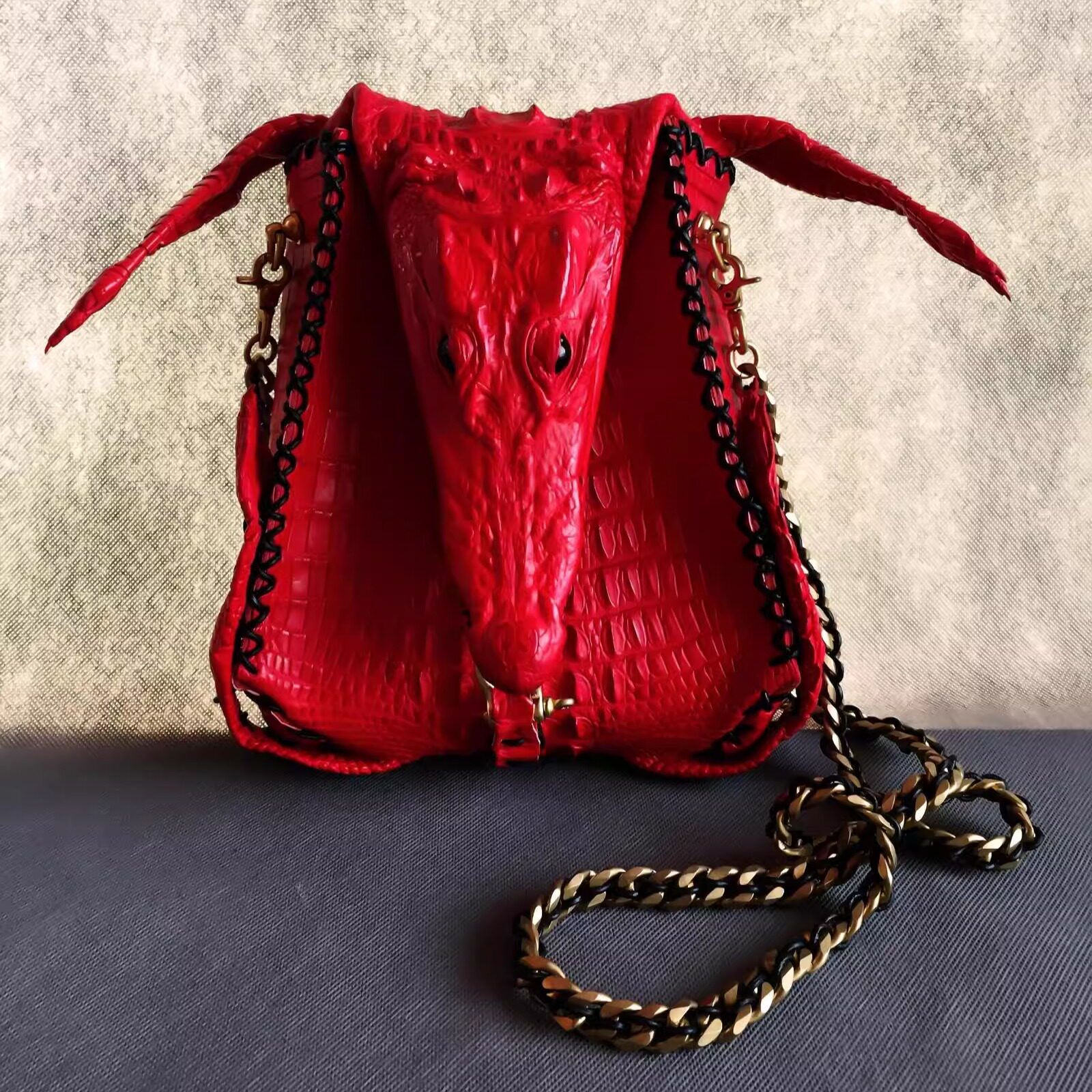 BZ原创设计手工皮具大红色鳄鱼皮整张全编织斜挎包时尚潮流