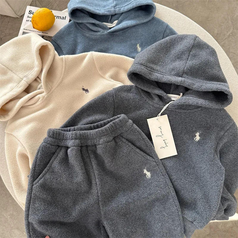 纯色刺绣加厚连帽休闲套装潮