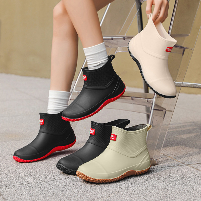 时尚短筒雨鞋女款轻便外穿水鞋胶鞋防水防滑耐磨成人加绒保暖雨靴