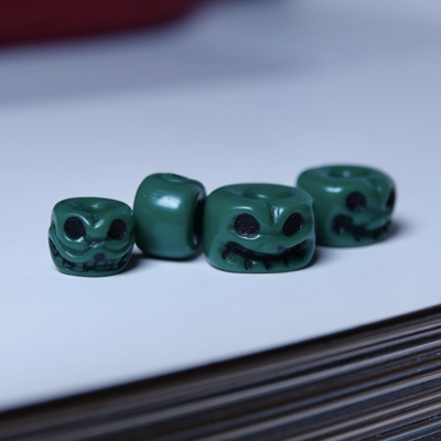 仿绿松石老松料器绿色树脂尸陀林主单珠散珠纯手工念珠手串百搭