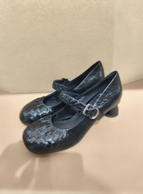 VMe/舞魅新款复古玛丽珍鞋女粗跟中跟方头浅口单鞋带VS26A3590