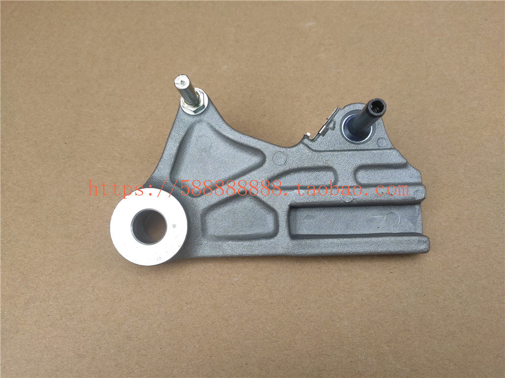新大洲本田摩托车配件SDH150-F战神后泵支架、后刹车泵支架日清