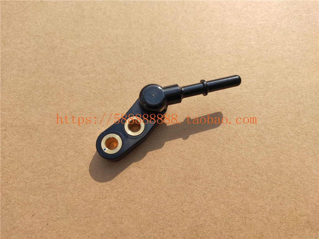 新大洲本田SDH175-6-7喷油嘴接头CBF190R战鹰190X喷射器支架接头