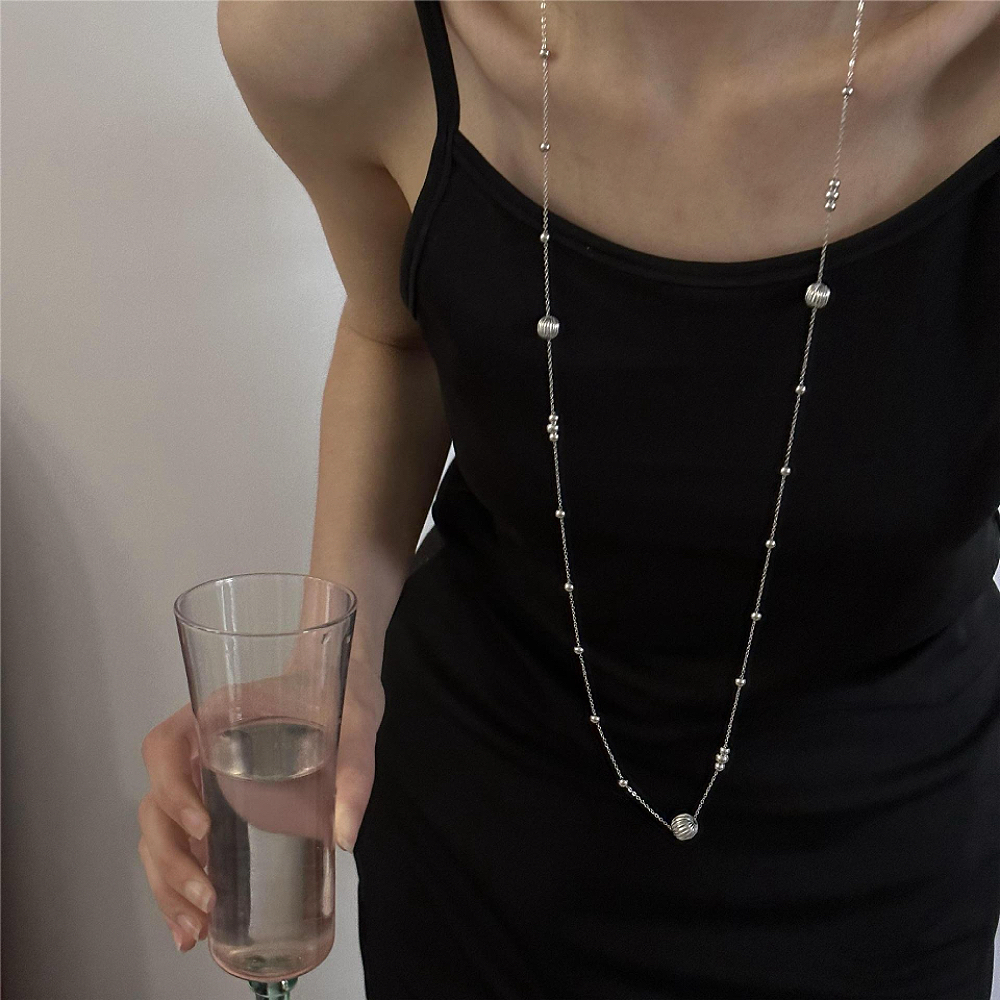 钛钢镀白金女长款圆球串珠项链