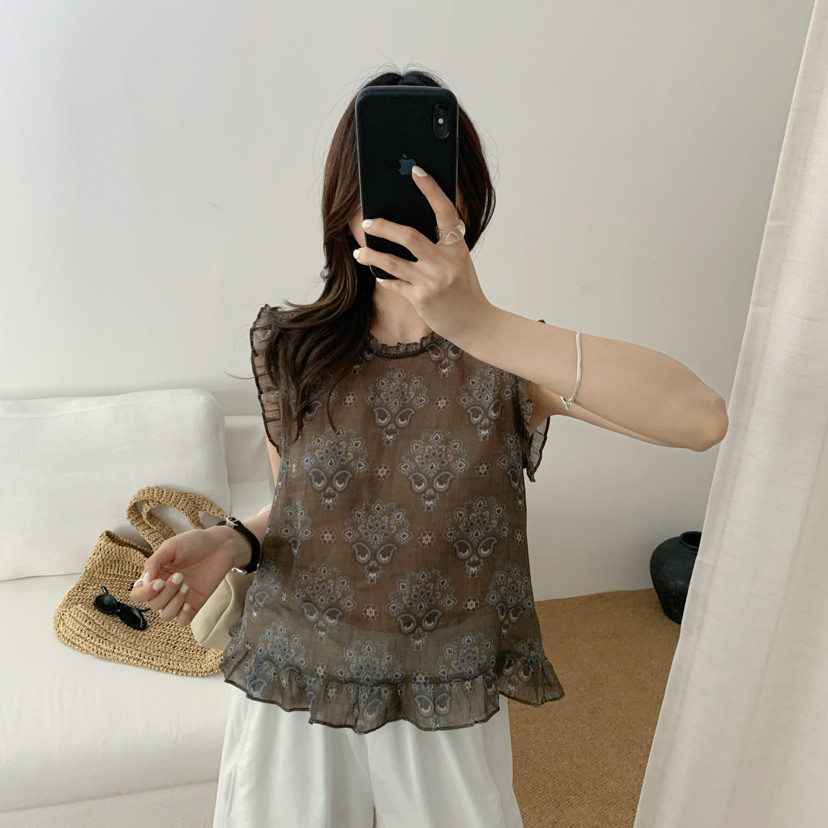 买手严选-泡菜馆-质时尚显瘦木耳边压褶小衫(不含下装+包包)9396