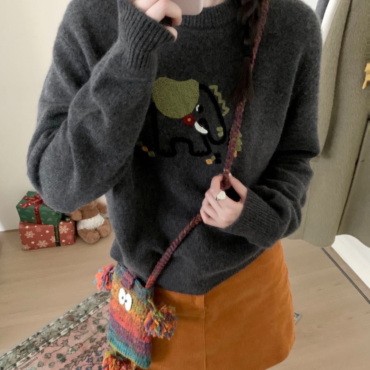 TOMORROW-龄毛巾绣绿色卡通可爱小象套头毛衣(含11.5兔毛)XY5281