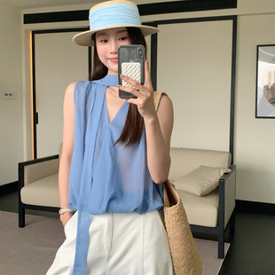 SARA-法式V领飘带设计波点小衫26203