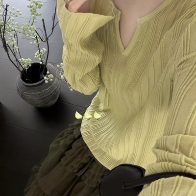 TB媞宝-风剪刀领喇叭袖坑条纹理感上衣针织衫（含2.7绵羊毛）5296