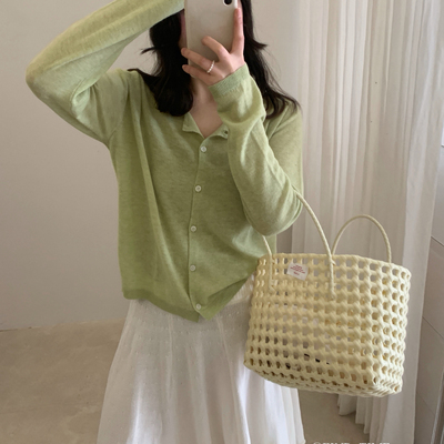 Find Time-春韩系简约圆领休闲纽扣针织开衫（含100绵羊毛）L6129