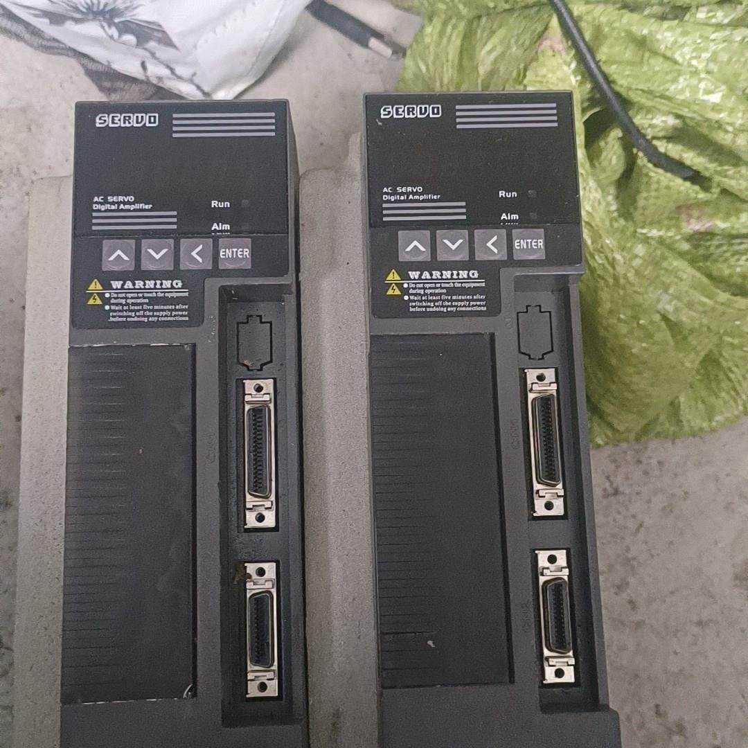 议价两台天大伺服驱动器