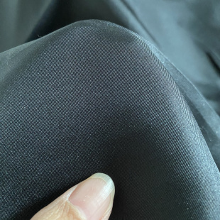 小蓝真丝 黑色斜纹绸做衬衫连衣裙布料100%桑蚕丝 135门幅13姆米