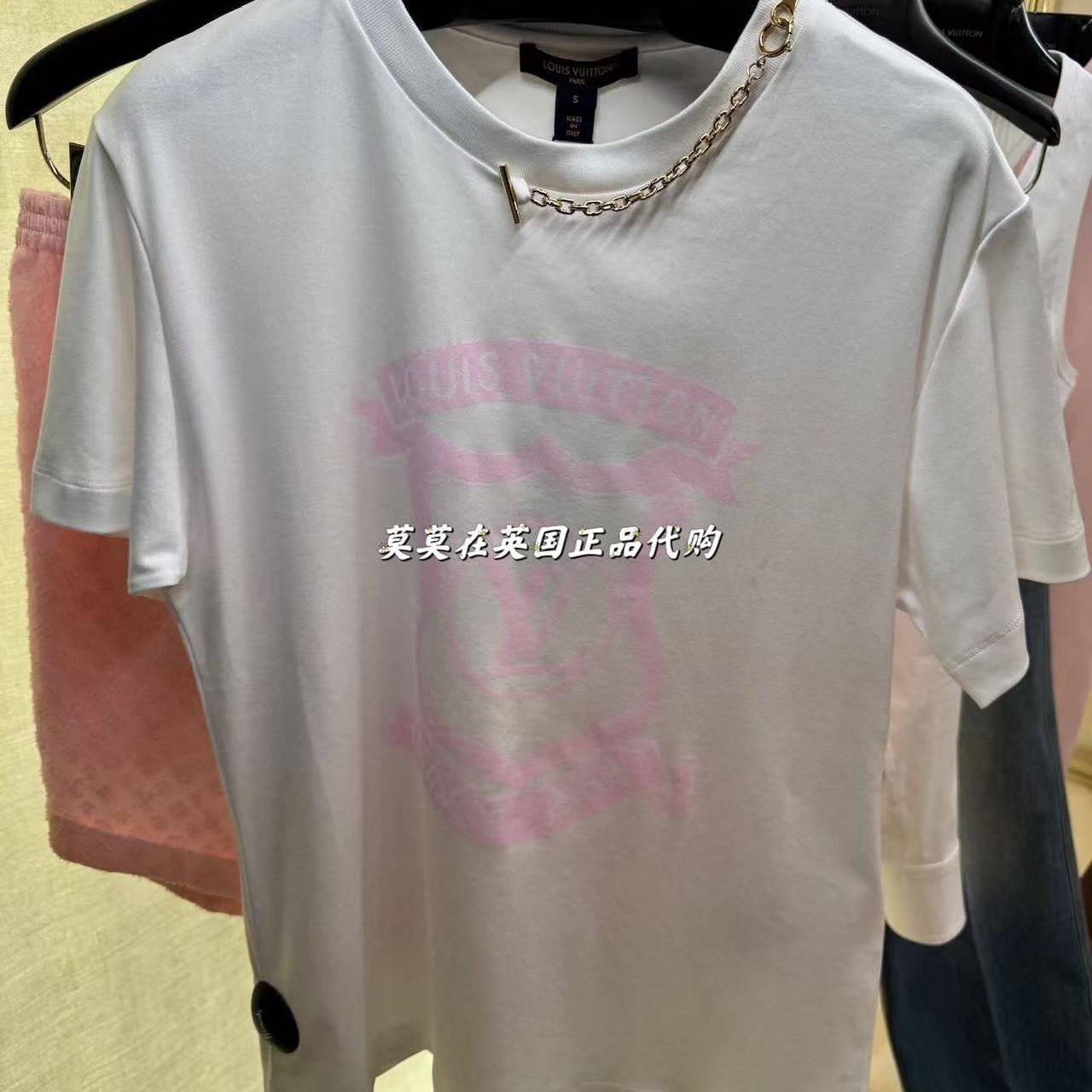 英国代购Louis Vuitton路易威登 95折 肩部拉链链条装饰纯棉短袖T