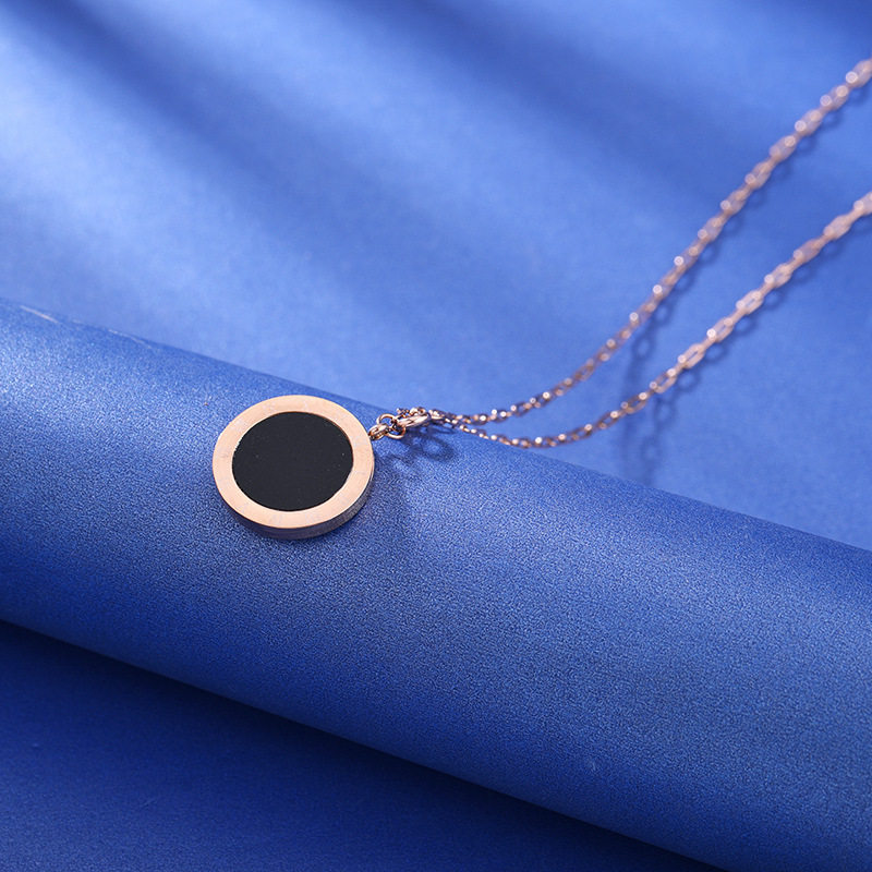 新款长款毛衣链女 钛钢玫瑰金罗马圆项链 黑白双面流行小饰品批发