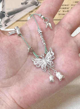 小蝴蝶铃兰花流苏竹节项链女清冷感可爱森系编织绳时尚百搭手饰品