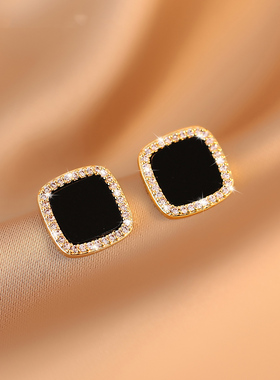 微镶锆石方形黑色耳钉女款2024年新爆款高级设计感百搭耳环耳饰品