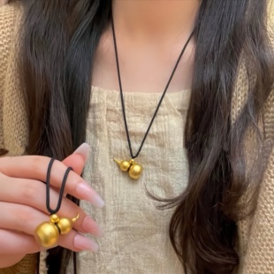 葫芦吊坠男女同款仿真黄金色古法传承久不掉色实心项链高级感小众