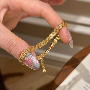 钛钢不掉色中古编织金色表带手链女新复古轻奢高级手饰小众高级感