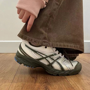 2025款户外风复古休闲运动鞋春夏男女同款情侣款透气网面跑步鞋