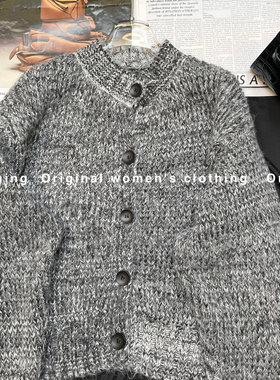 七七店2026高级感毛衣花线大纽扣开衫韩系设计感针织开衫CV790