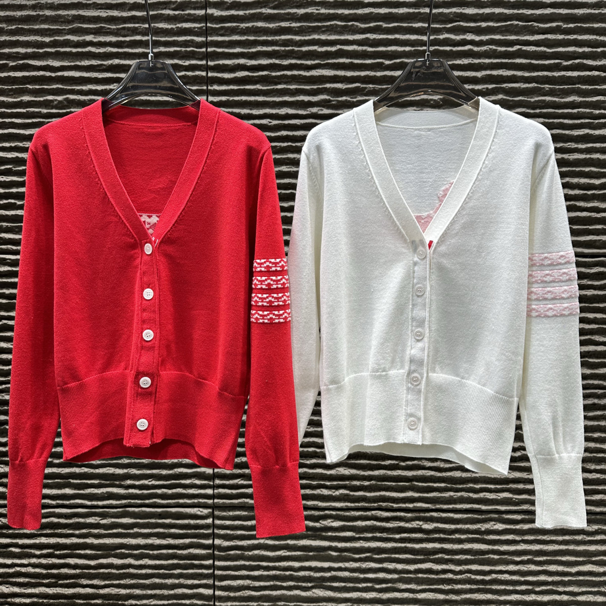 七七设计计师潮牌网红辣妹后背卡通小狗刺绣条纹提花针织开衫Q30,女装/女士精品,毛针织衫,淘宝优惠券,粉丝福利购,淘宝优惠卷