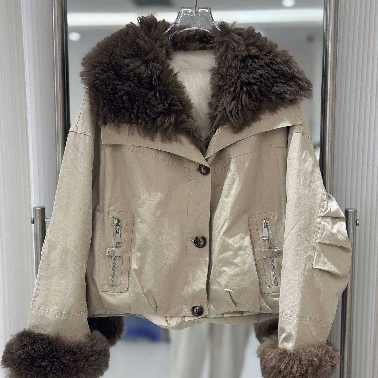 七七羊毛领派克服皮草外套女25冬季新款保暖羽绒服外套HF113M