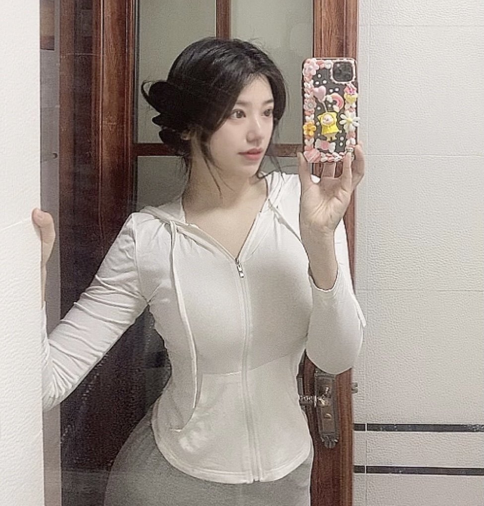 花珊珊同款蜜桃胸弧形下摆运动休闲拉链上衣薄款打底内搭卫衣女